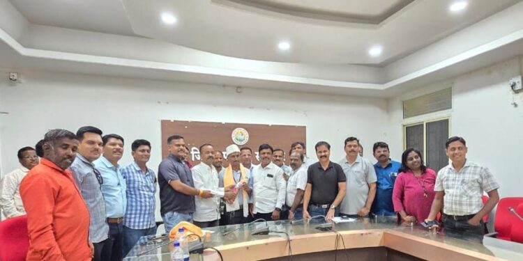 जिल्हा परिषद पत्रकार संघाच्या अध्यक्षपदी पुढारीचे अमोल साळुंके यांची निवड….