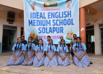 आयडियल स्कूलच्या विद्यार्थिनींची वेटलिफ्टिंग स्पर्धेत उल्लेखनीय कामगिरी