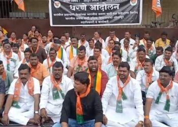 सोलापूरमध्ये दिलीप मानेंच्या प्रवेशाला भाजप कार्यकर्त्यांचा विरोध