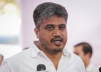 फक्त १० दिवसांचे अधिवेशन का? ३ आठवड्यांचे अधिवेशन घ्या : रोहित पवार