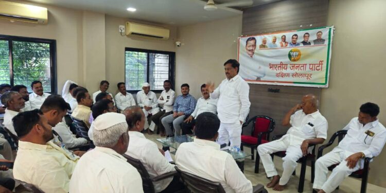 सोलापूर जिल्ह्यातील पूरग्रस्तांसोबत आपण सर्व ;आमदार सुभाष देशमुख