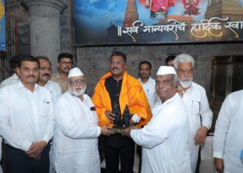 यात्रा कालावधीत भाविकांच्या सुलभ दर्शनाला अधिक प्राधान्य द्या.. -मंत्री प्रताप सरनाईक