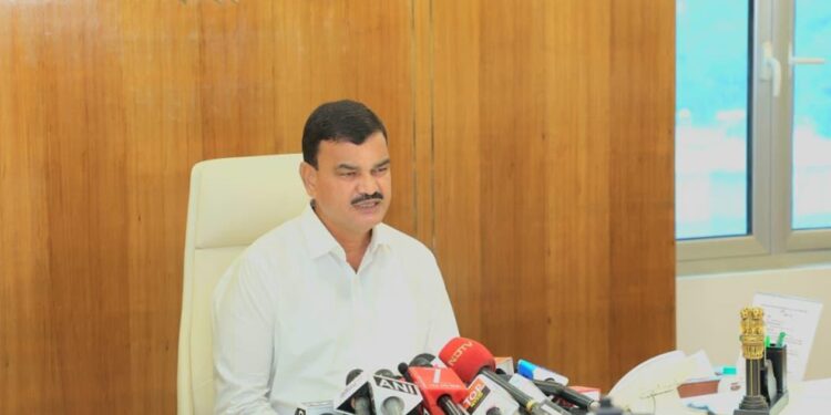 सर्व १०२ जागांवर निवडणुका लढून जिंकण्याची तयारी ठेवा : कृषिमंत्री दत्ता भरणे