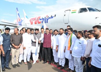 सोलापुरात येत्या काळात नाईट लँडिंगची सुविधा : मुख्यमंत्री देवेंद्र फडणवीस