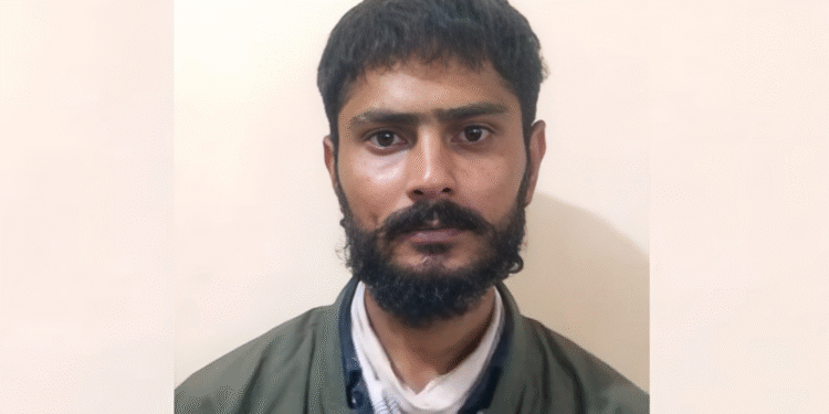 विजयपूर येथे पोलिसांच्या गोळीबारात गुन्हेगार ठार..