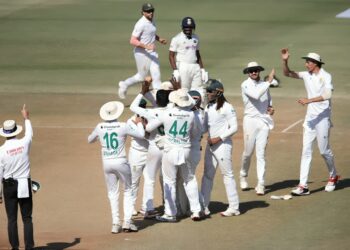 दक्षिण अफ्रिकेनं २५ वर्षानंतर भारतात कसोटी मालिका जिंकली; टीम इंडियाचा 408 धावांनी पराभव
