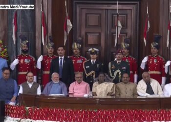 संविधान दिनानिमित्त ९ नवीन भाषांमध्ये संविधान प्रकाशित; राष्ट्रपती म्हणाल्या,देशाची आर्थिक एकता मजबूत