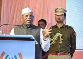 शालेय जीवनापासून समाज सुधारण्याचे कार्य झाले पाहिजे – राज्यपाल हरीभाऊ बागडे