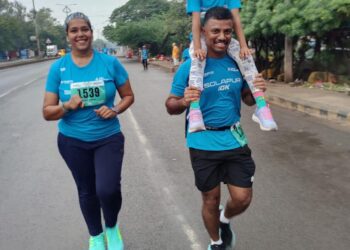 आरोग्यदायी जीवनशैलीचा संदेश देत मॅरेथॉन यशस्वीपणे पूर्ण पोलीस आयुक्त एम.राजकुमार!