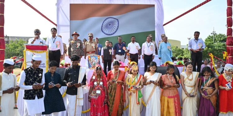 होम मैदानावर मोठ्या उत्साहात सामूहिक वंदे मातरम् गायन उपक्रम संपन्न