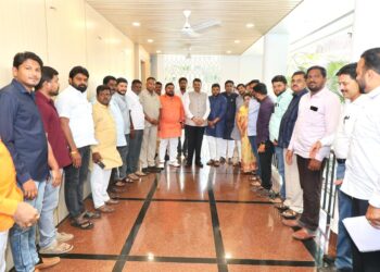 प्रथमेश कोठे यांनी मुख्यमंत्री देवेंद्र फडणवीस यांची घेतली भेट…!