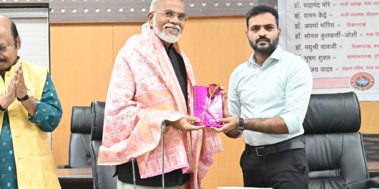 हिंदी ही राष्ट्रभाषा नाही ;डॉ नरेंद्र जाधव यांचे सडेतोड वक्तव्य..!