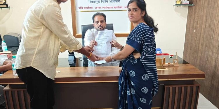 अनगरच्या उज्वला थिटेंची याचिका कोर्टाने फेटाळली..!