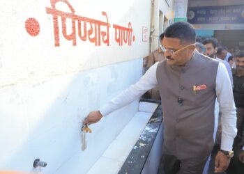 सोलापूर बसस्थानावरील अस्वच्छ शौचालयाबद्दल आगार व्यवस्थापक निलंबित!