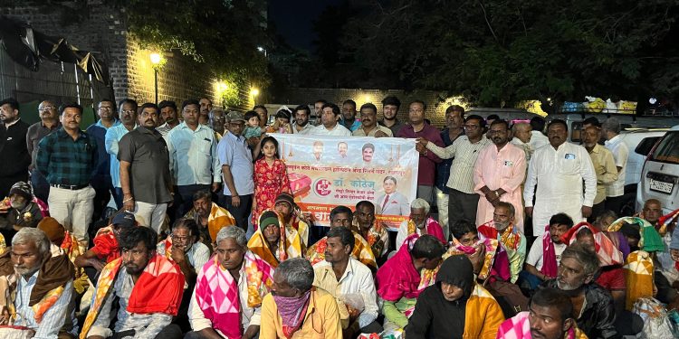 कोठे मेमोरियल ट्रस्टच्या वतीने सिद्धेश्वर मंदिरा जवळ ब्लॅकेटचे वाटप..!