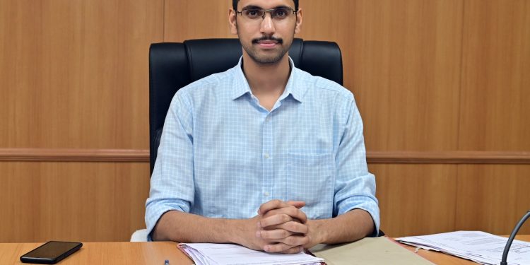 एका क्लिकवर मिळणार शेतकऱ्यांना पीक कर्ज ; जिल्हाधिकारी कुमार आशिर्वाद