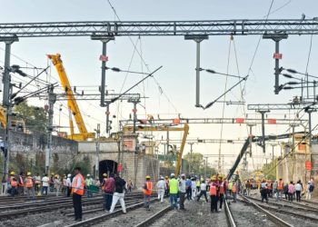 हाजी हजरत खान यांनी बांधला होता पूल