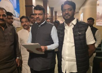 मोहोळ च्या विकासासाठी निधी ची कमतरता भासू देणार नाही : देवेंद्र फडणवीस