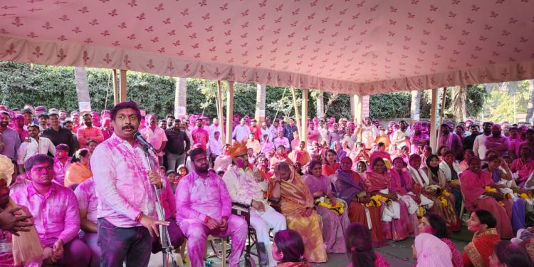 पालकमंत्र्याला नाकारले ; जिल्ह्याने दिला भाजपाला दणखा.