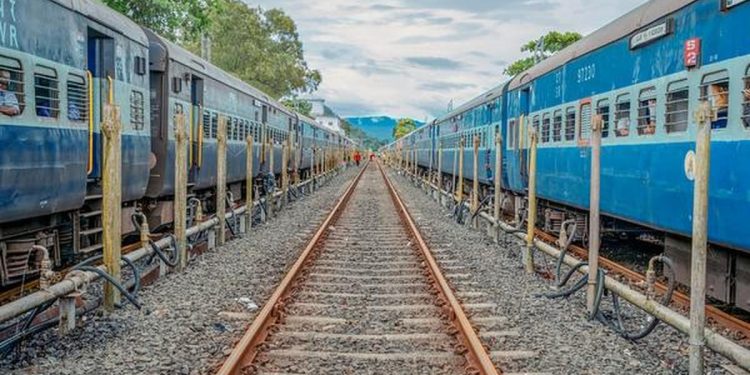 पंढरपूर-तिरुपती एक्स्प्रेसला बार्शी, मोडनिंब, धाराशिव थांबा मंजूर