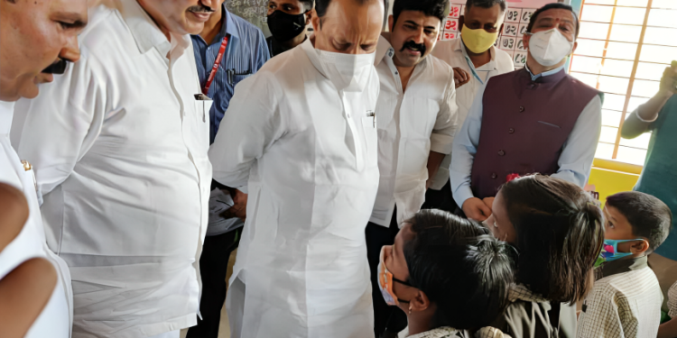 अजित दादांना मी खूप जवळून पाहिलय जिल्हाधिकारी दिलीप स्वामींनी..!