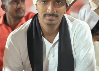 सोलापूर: नंदीध्वज पूजनाने सिद्धेश्वर यात्रेचा उत्साह वाढला; म्हेत्रे परिवाराला मानाचा फेटा