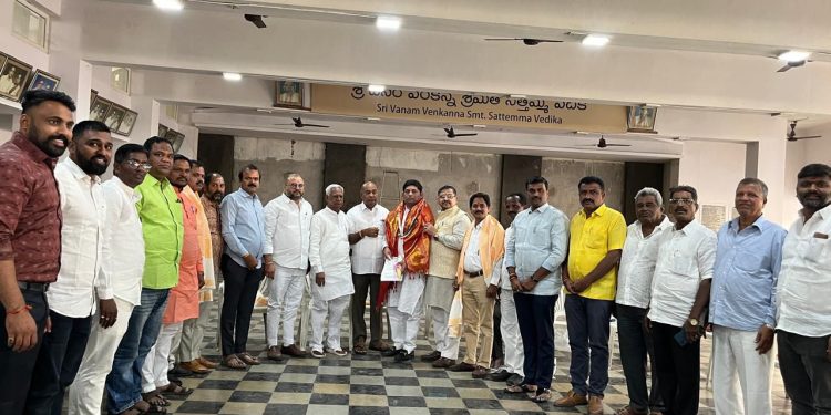 पश्चिम महाराष्ट्र पद्मशाली संघाच्या अध्यक्षपदी डॉ. सूर्यप्रकाश कोठे..!