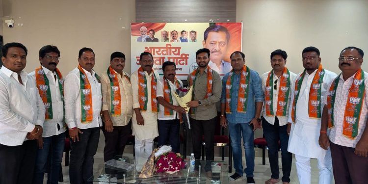 सुभाष बापूंच्या नेतृत्वावर विश्वास; दक्षिण सोलापूर भाजपची ताकद वाढली