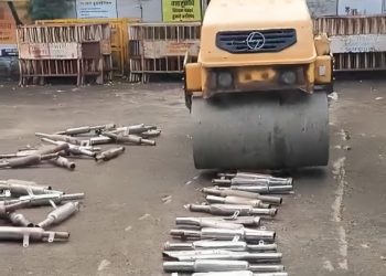 जप्त केलेले ‘मॉडिफाय सायलेंसर’ नष्ट; वाहनधारकांना सायलेंसर नेण्यासाठी १० दिवसांची मुदत..