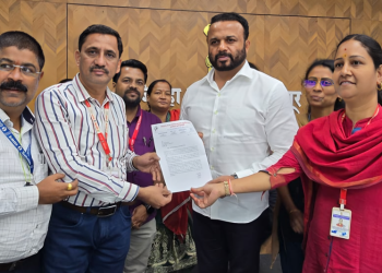 जलजीवनच्या कर्मचाऱ्यांना ग्रामविकास विभागात कायम करणार ; पालकमंत्री गोरे..!