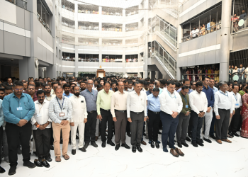 उपमुख्यमंत्री अजित पवार यांना मंत्रालय अधिकारी-कर्मचाऱ्यांच्या वतीने वाहली आदरांजली..!