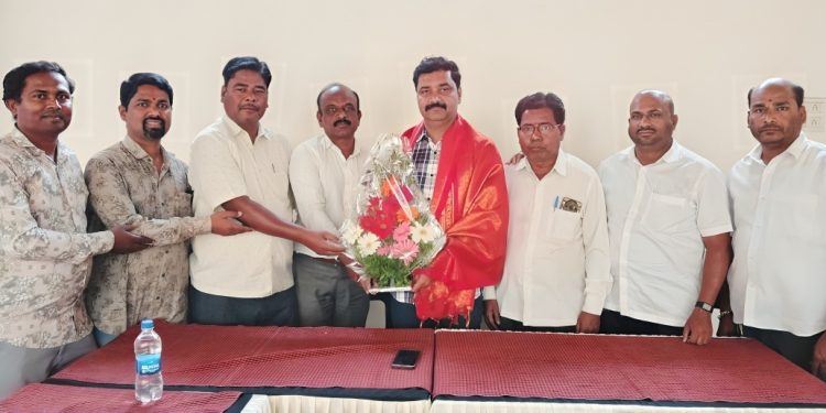 पत्रकार ते स्वीकृत नगरसेवक; मनीष केत यांचा सोलापूर क्राइम रिपोर्टर्स असोसिएशनकडून गौरव.