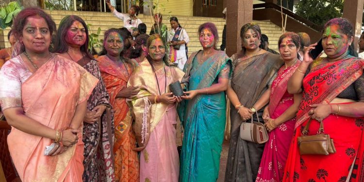 महापालिकेत इको-फ्रेंडली रंगपंचमी उत्साहात साजरी