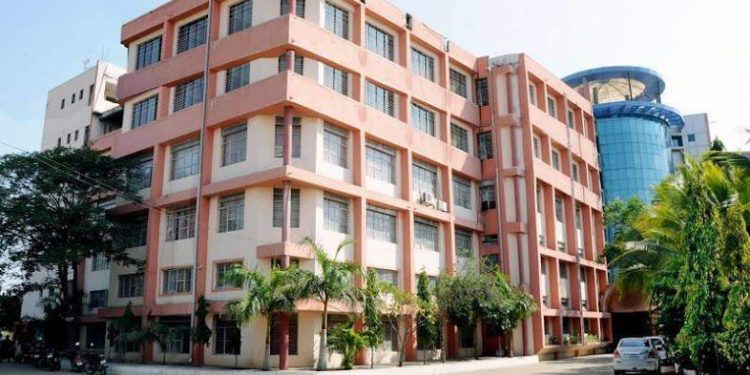 सोलापुरात तांत्रिक कौशल्यांचा महाकुंभ! ७ मार्चला ‘टेकनोक्रेस्ट २०२६’ चा थरार; दीड लाखांची बक्षिसे