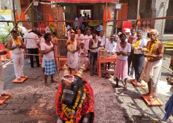 महाप्रसादाच्या वाटपाने श्रीमल्लिकार्जुन यात्रेस सुरुवात