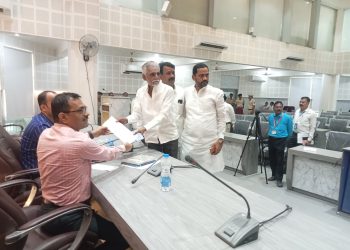 सोलापूर जिल्हा परिषदेच्या मिनी मंत्रालयावर नूतन शिलेदार; विषय समिती सभापतीचा अर्ज दाखल..