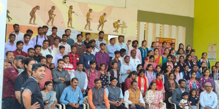 पु .अ. हो .सोलापूर विद्यापीठ मध्ये ड्रोन मॅपिंग कार्यशाळेचे उद्घाटन