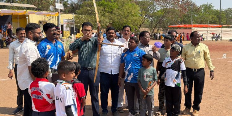 सोलापुरात राज्यस्तरीय धनुर्विद्या स्पर्धेचा थरार; महापालिका आयुक्त डॉ. सचिन ओंबासे यांच्या हस्ते शानदार उद्घाटन!
