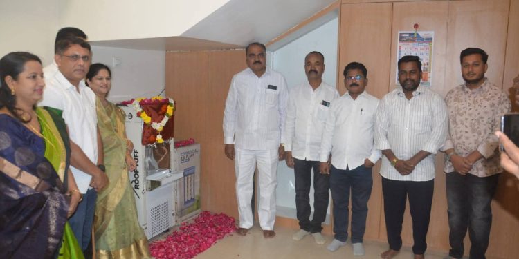 श्रमिक पत्रकार संघात आरओ फिल्टर पाणी मशीनचे उद्घाटन