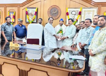 डॉ. बाबासाहेब आंबेडकर जयंती: सोलापुरात १४ मागण्यांचे निवेदन सादर.