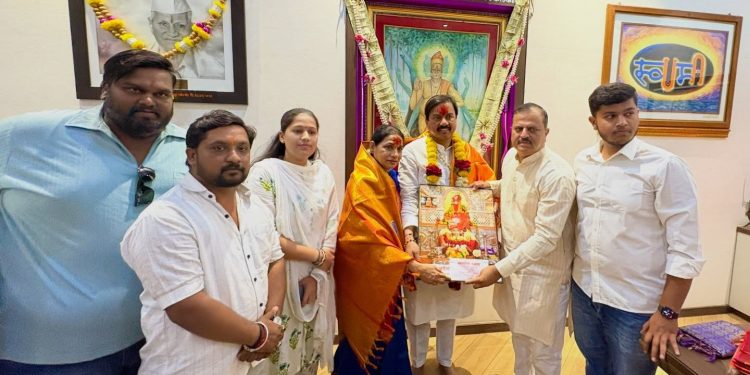 वटवृक्ष देवस्थानच्या कार्यात त्रिवेणी संगम : खा. सुनील तटकरे