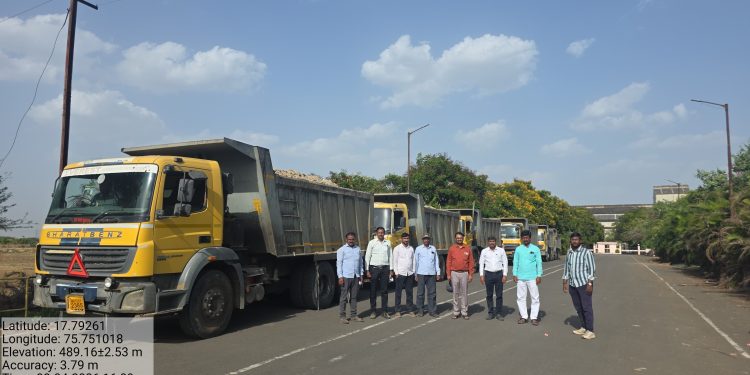उत्तर सोलापूर तहसील कार्यालयाचा मोठा दणका! बीबी दारफळ परिसरात ६ हायवा व १ पोकलँड जप्त
