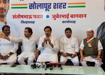 ‘भोंदूबाबा’ प्रकरणाची मुळासकट चौकशी करा; सुनील तटकरे यांनी सोलापुरातून प्रकरणावर पत्रकार परिषद