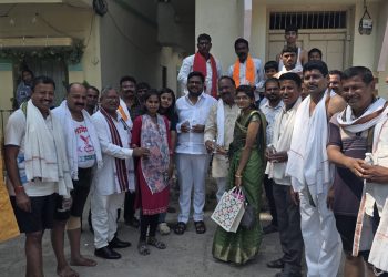 यात्रा काळात गोडसे परिवाराकडून भाविकांना थंड पाणी वाटप