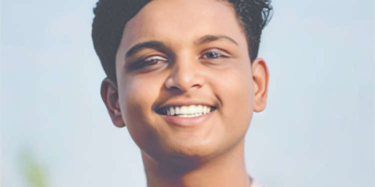 मोबाईलचा हट्ट अन् तरुणाचा दुर्दैवी अंत; मोहोळमध्ये बीबीए विद्यार्थ्याची आत्महत्या..