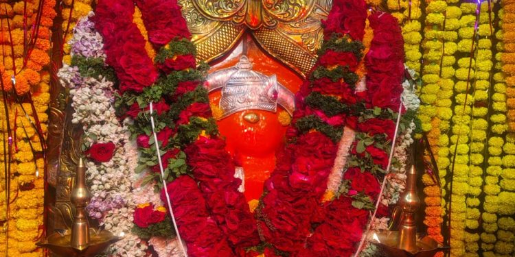 गौडगावच्या दक्षिणमुखी मारुती मंदिरात हनुमान जन्मोत्सव सोहळा संपन्न; ३० हजार भाविकांची मांदियाळी