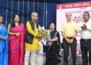 रेणुका महागांवकर यांचा हृदयस्थ काव्यसंग्रह हृदयात स्थिरावणारा आहे – कवी अशोक नायगांवकर