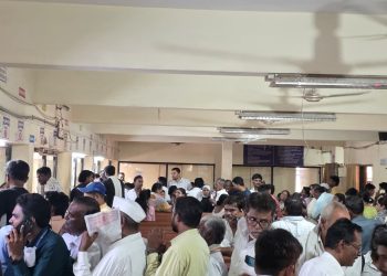 एकीकडे विद्यार्थ्यांची ऍडमिशनची घाई दुसरीकडे शासनाच्या सर्वरची दिरंगाई..