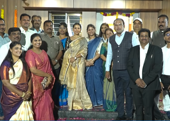 स्वास्तिक पतसंस्थेच्या नव्या शाखेचे अभिनेत्री श्रेया बुगडे यांच्या हस्ते उद्घाटन..