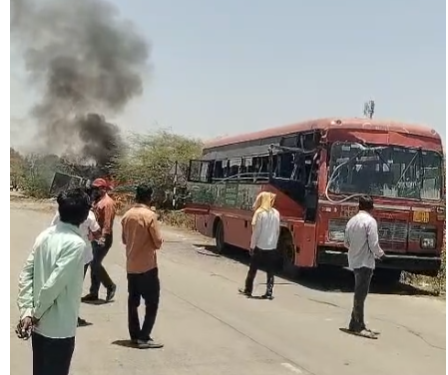 रुद्देवाडीजवळ एसटी-डंपरची भीषण धडक; दोघांचा जागीच मृत्यू, आठ जण जखमी